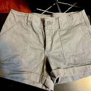 Magellan Shorts Size 4 (Never Worn)